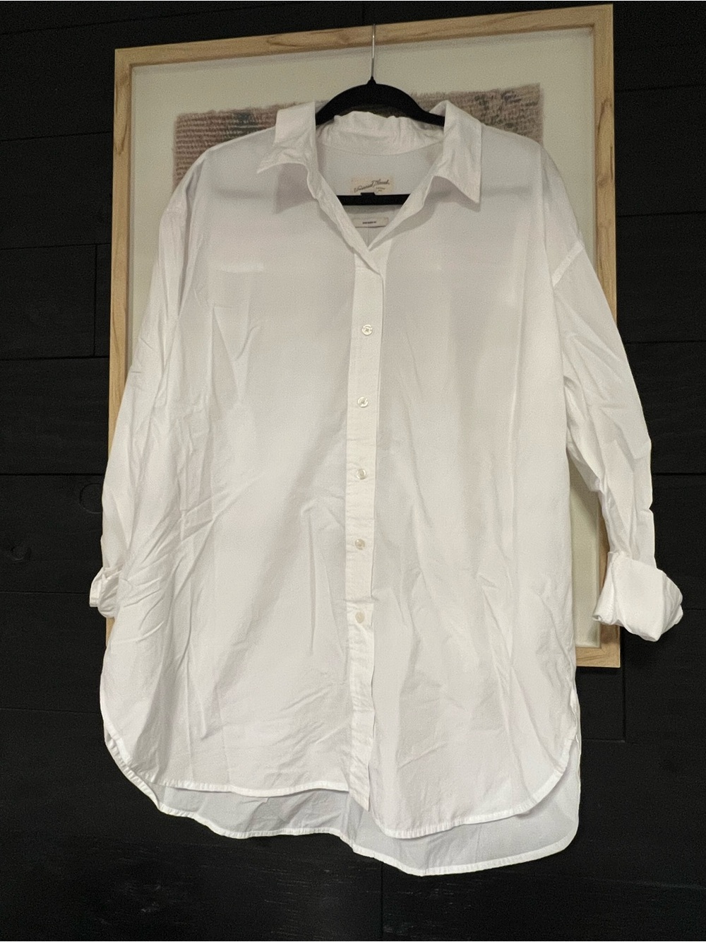 Universal Thread Women's White Button-Down Shirt - Relaxed Fit